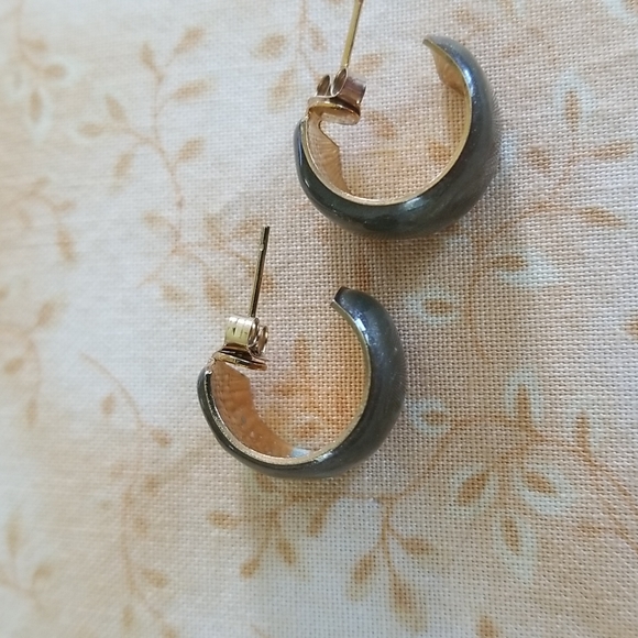 Earrings - Picture 5 of 13